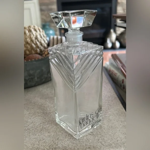 Guerlain Jardins De Bagatelle 7” Empty Perfume Bottle - Picture 3 of 4